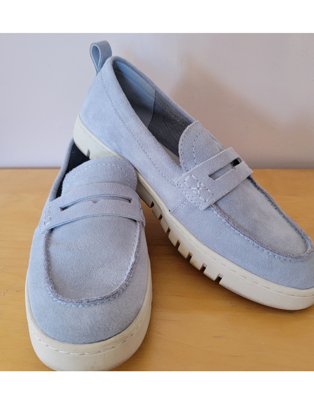 Anne Klein Baby blue suede slip ons